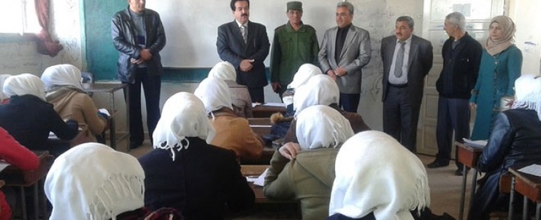 Gouverneur de Quneitra a informé sur le déroulement du processus d'examen dans les écoles Kenitra